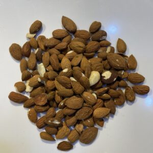 لوز مر Bitter Almonds