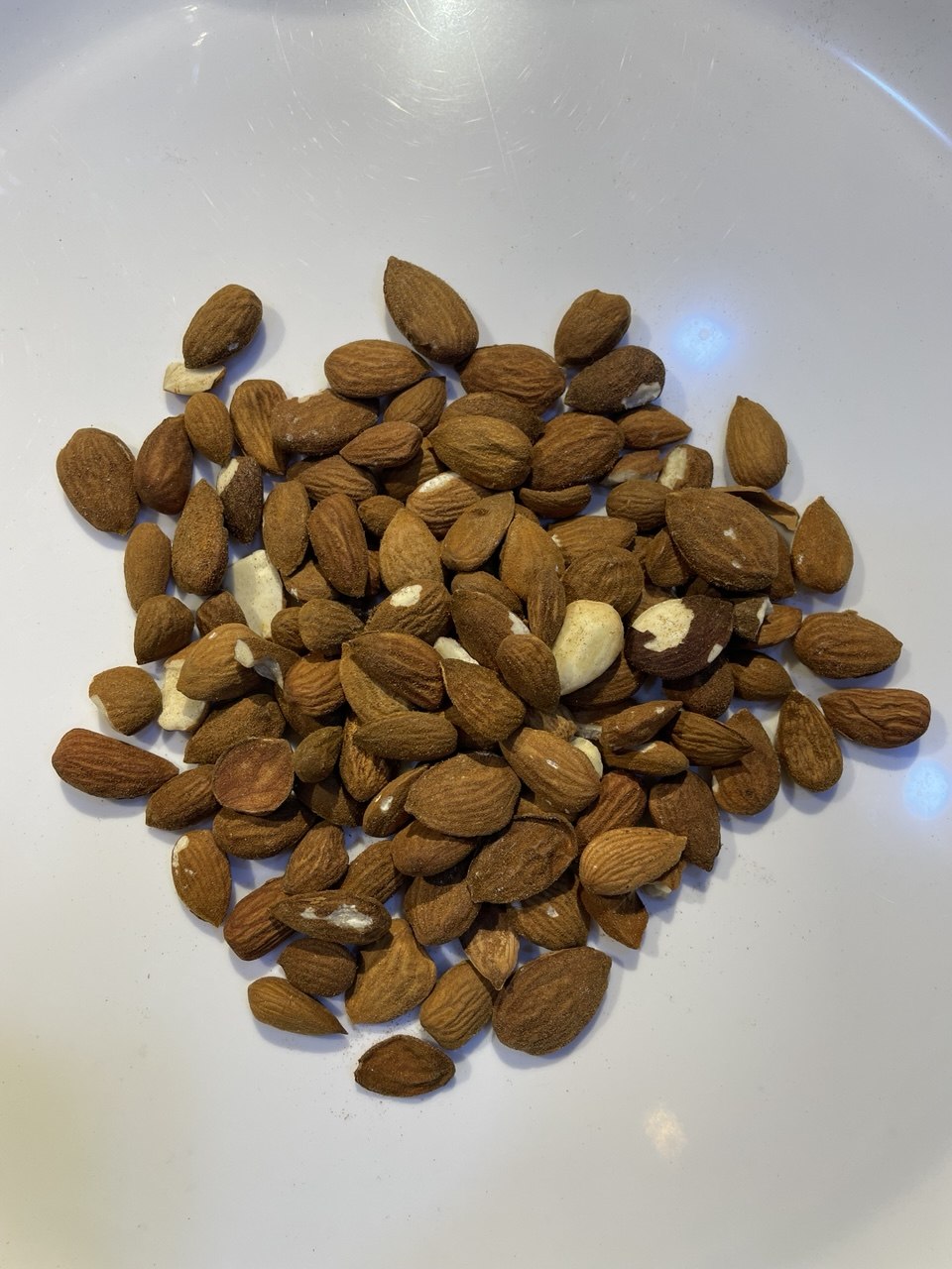 لوز مر Bitter Almonds