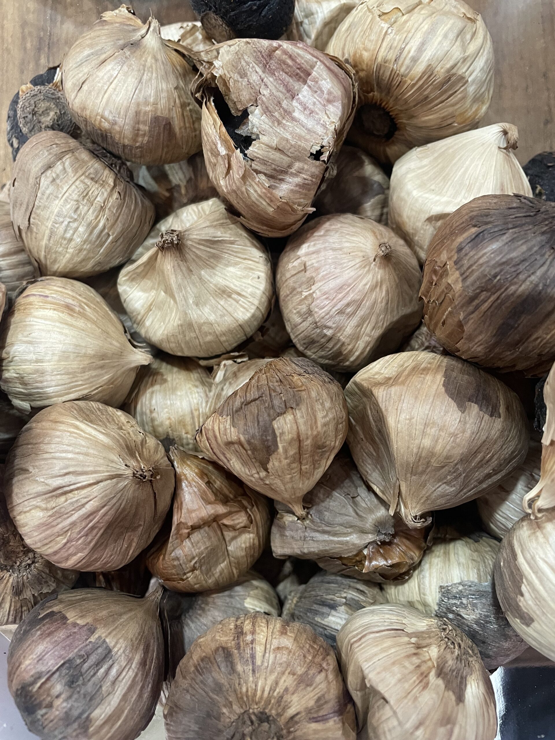 الثوم الذكر الأسود - Black Garlic