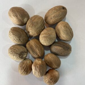 جوزة الطيب المقشرة