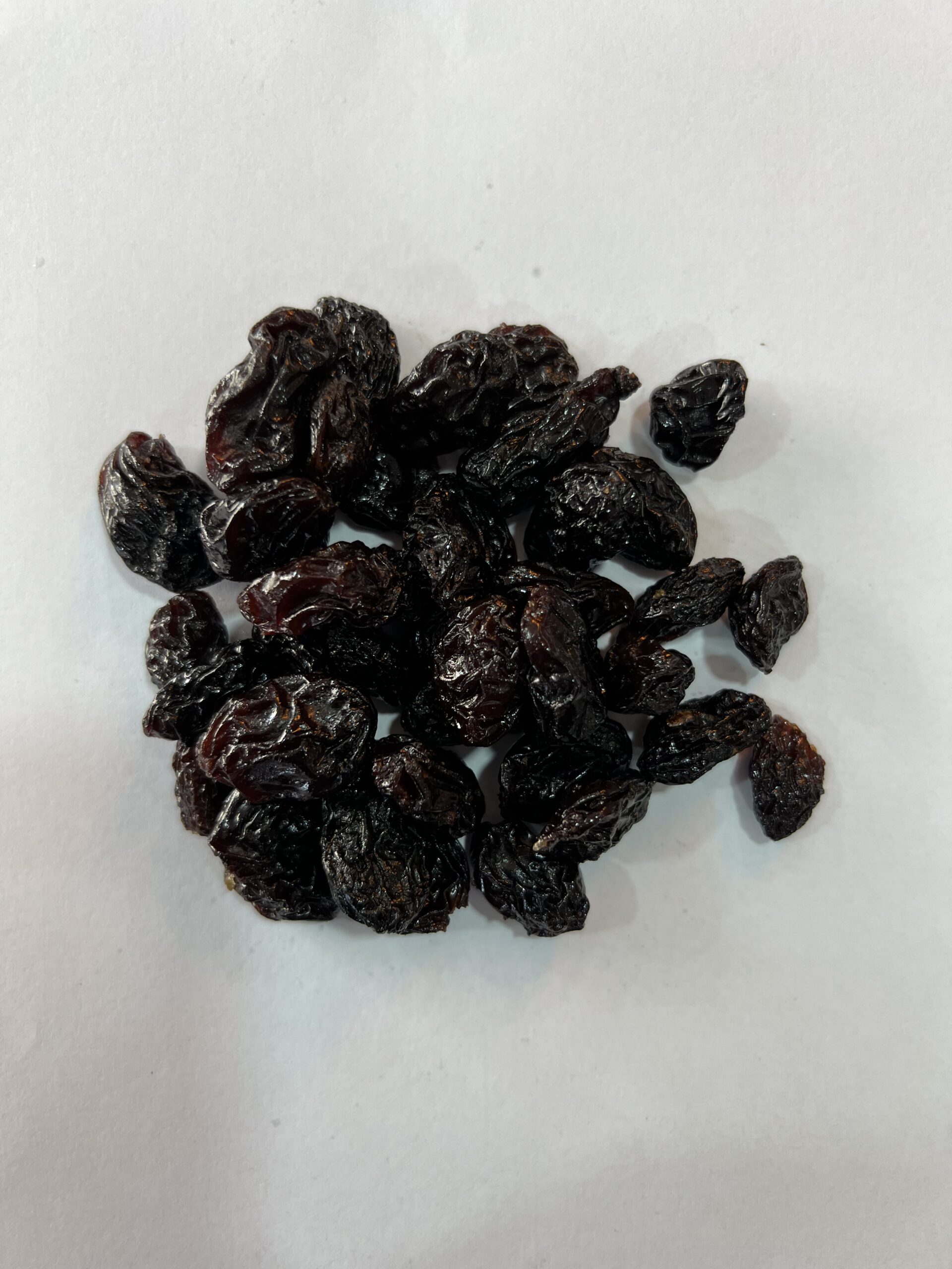 زبيب أسود كبير